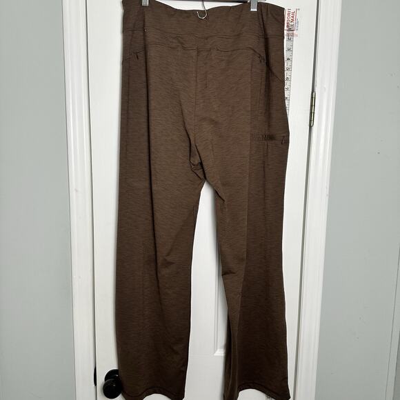 Duluth Trading Co L X 31 Brown Straight Leg High Rise Stretch Yoga Pants Pockets - Picture 3 of 9